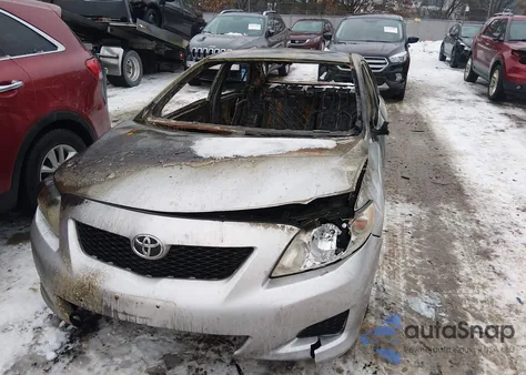 2009 Toyota Corolla Le z USA, uszkodzony, nr VIN JTDBL40E199053740